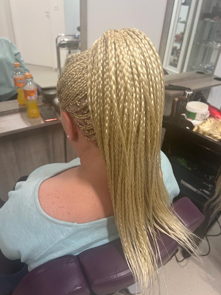 whatsapp image 2023 12 27 at 21.02.25(2)