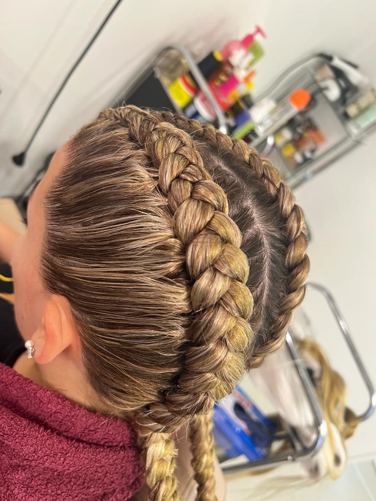 whatsapp image 2023 12 27 at 21.24.14